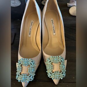 NWOT Manolo Blahnik Hangisi Embellished Buckle Linen Pumps, size 36 1/2